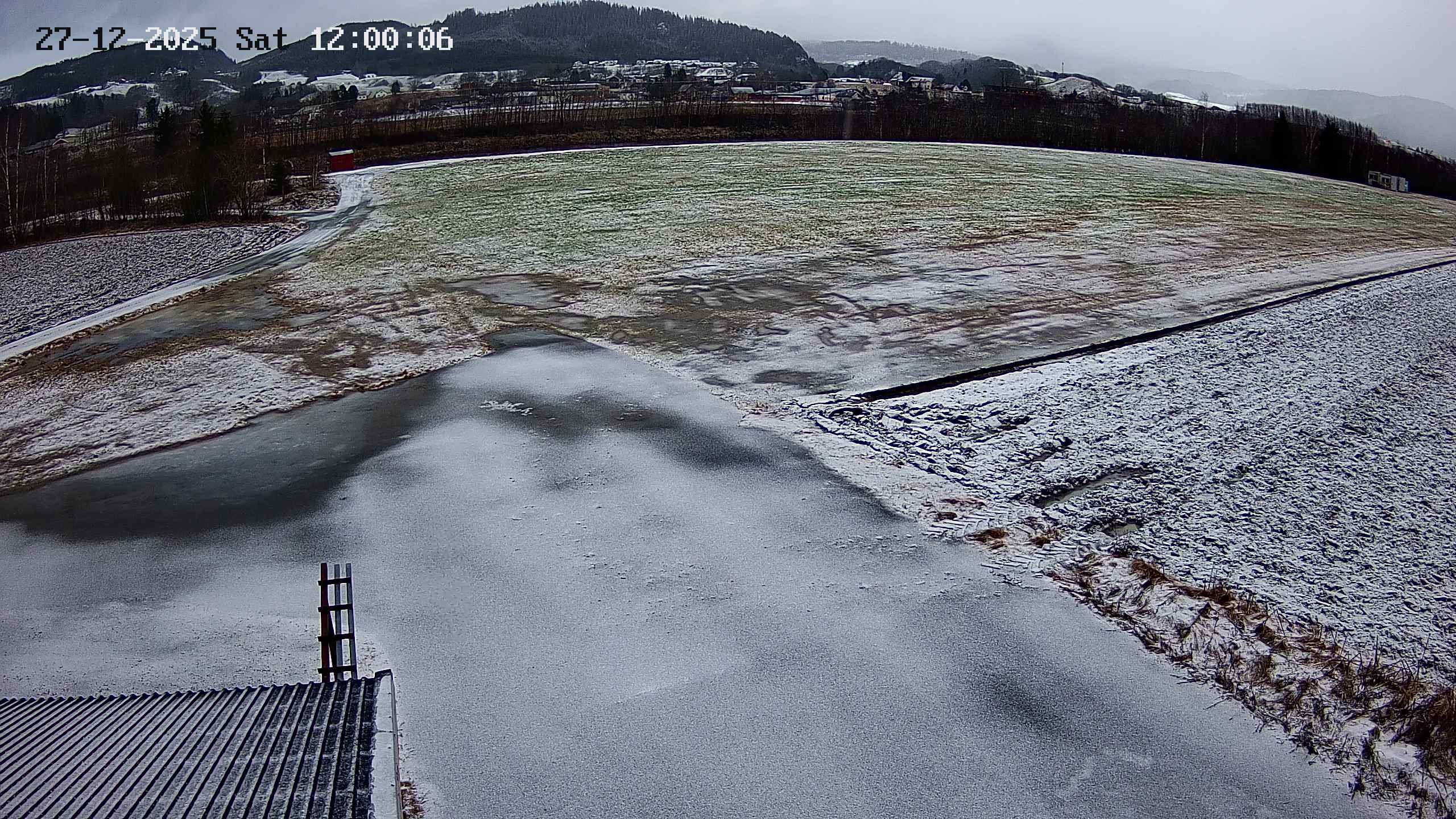 webcam image missing into:wp-content/uploads/Webkamera/Ler_AZ5144495_20251227120006606_TIMING.jpg